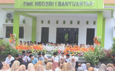 Istighosah Bulanan di SMKN 1 Banyuanyar Memperkuat Keimanan dan Ketaqwaan